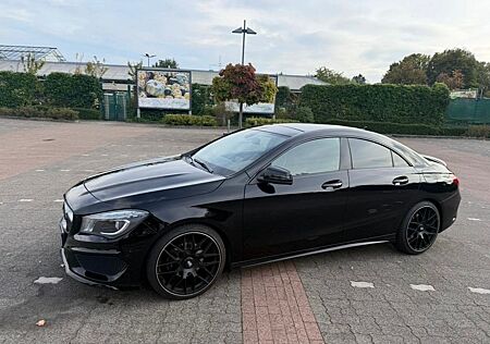 Mercedes-Benz CLA 180 AMG Line