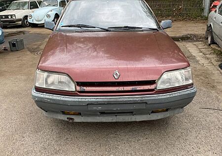 Renault R 25
