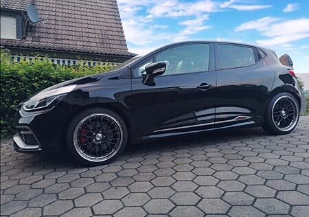 Renault Clio RS Trophy TCe 220 EDC RS Trophy