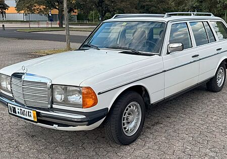 Mercedes-Benz 230 230TE (W123) T-Modell H-Kennzeichen