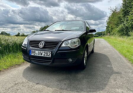 VW Polo Volkswagen 9N3 1.4 schwarz, Allwetterreifen