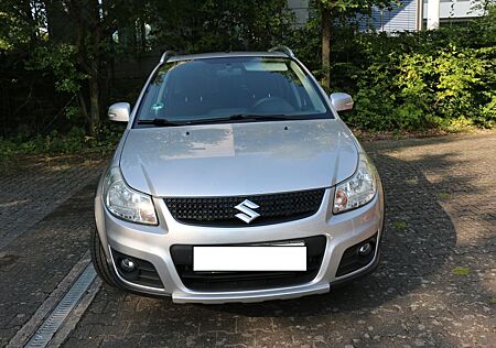 Suzuki SX4 Style gut gepflegt, 8fach bereift