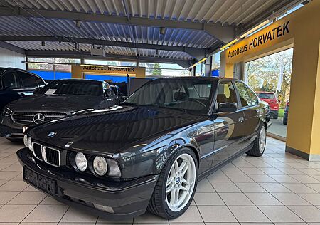 BMW 530 V8 Schalter Einzigartiges Sammlerstück