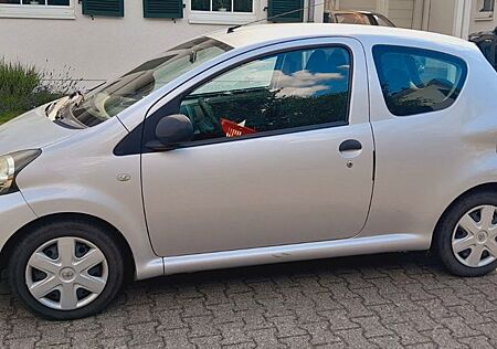 Toyota Aygo (X) Aygo 1.0