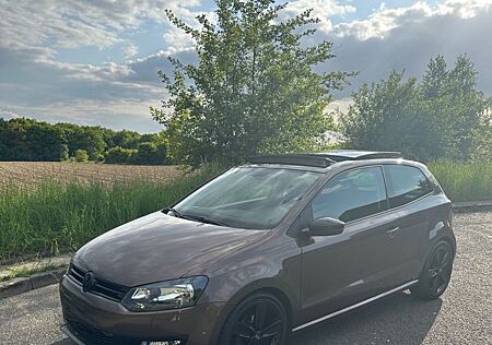 VW Polo Volkswagen 1.4 mit 17 Zoll Felgen, neue Reifen, Pano