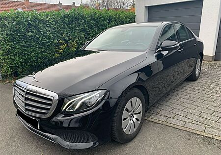 Mercedes-Benz E 200 d Autom. -Wenig Km*1 Hand*Gepflegt* TÜV