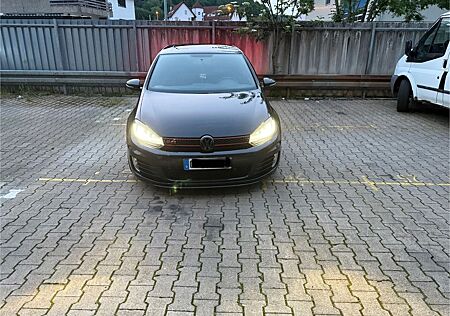 VW Golf Volkswagen 2.0 TSI GTI