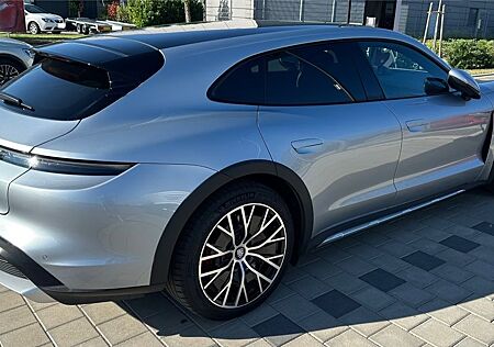 Porsche Taycan 4S Cross Turismo, P. Approved bis 11/27