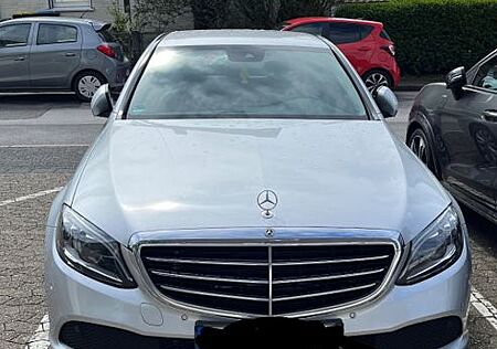 Mercedes-Benz C 180 -