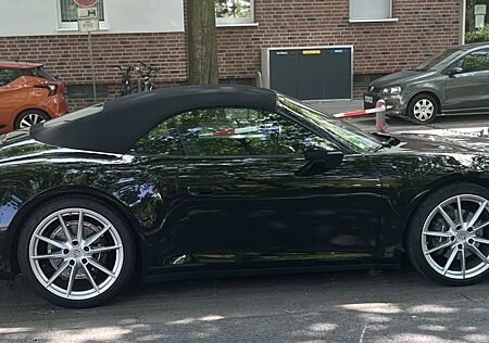 Porsche 992 Carrera Cabriolet Carrera