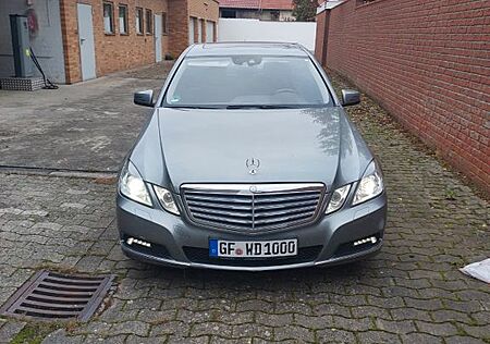Mercedes-Benz E 350 (W212) CDI ELEGANCE Autom. ELEGANCE