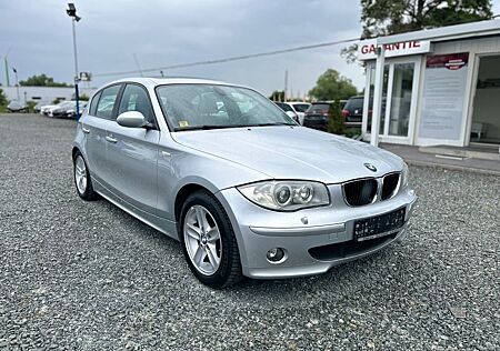 BMW 118i Lim. *Scheckheft*SHZG*Xenon*8Fach