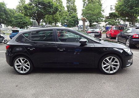 Seat Leon / 132kw / Automatik / Navi / 18 Zoll Alus F