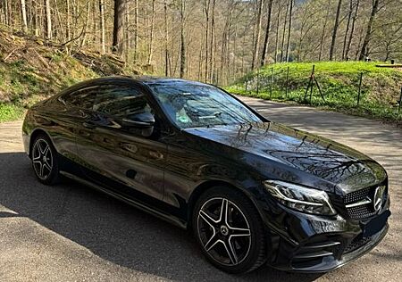 Mercedes-Benz C 200 Coupé AMG Line