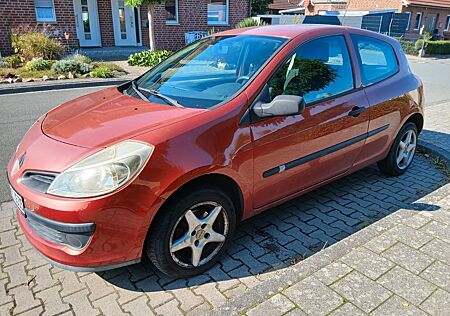 Renault Clio Authentique 1.2 16V Eco2 48kW Authentique