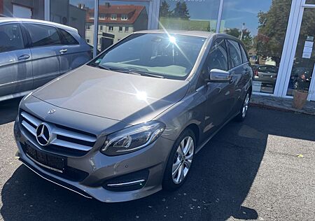 Mercedes-Benz B 180 Edition B, Kamera, PDC, Navi, Tempomat