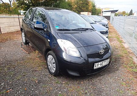 Toyota Yaris Cool // 1. Hand // Klima