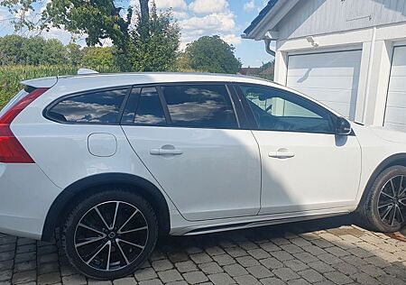 Volvo V60 CC V60 Cross Country T5 AWD Geartronic Pro