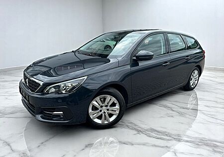 Peugeot 308 308SW Active 1.2,110PS,AHK,Navi,Scheckh.,Unf.fr.