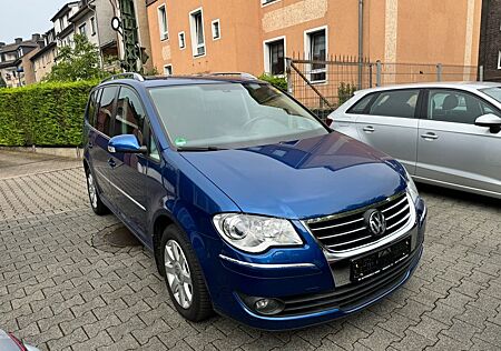 VW Touran Volkswagen Highline 1.Hand TÜV Neu