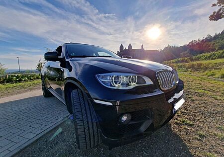 BMW X6 xDrive50i -