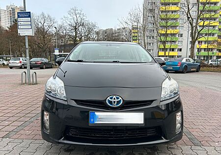 Toyota Prius 1.8-l-VVT-i Executive