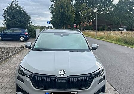 Skoda Karoq 1.5l TSI ACT DSG TOUR TOUR