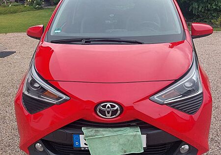 Toyota Aygo (X) Aygo (X) 1,0-l-VVT-i x-business x-business