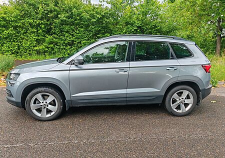 Skoda Karoq 1.6 TDI DSG Style Kessy, Navi,AHK,SZH,Top