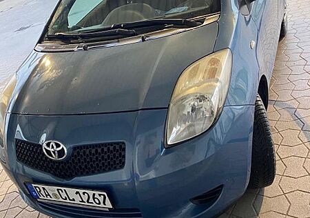 Toyota Yaris 1,0-l-VVT-i -