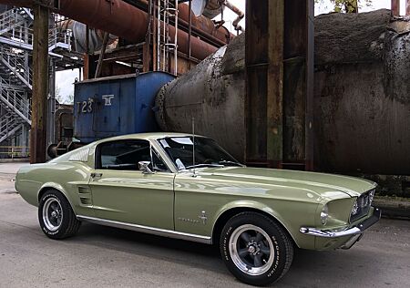 Ford Mustang Fastback org. S Code