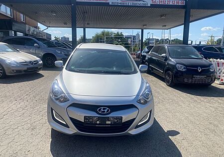 Hyundai i30 cw Style*2.Hand*TÜV-NEU*