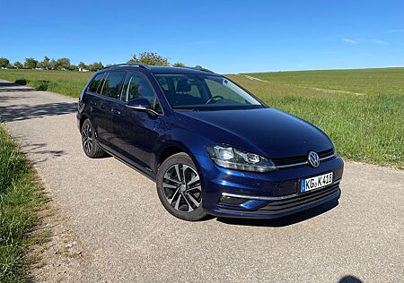 VW Golf Volkswagen 2.0 TDI SCR DSG UNITED Variant UNITED