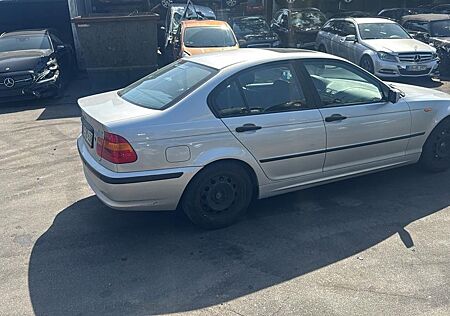 BMW 318i Lim. Rentnerfahrzeug, 8 Fach, usw.