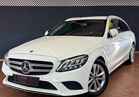 Mercedes-Benz C 220 Distronic Navi el. Ahk Kamera Led
