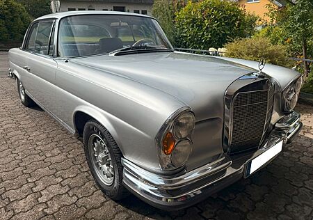 Mercedes-Benz 250 250SE/C W111 Automatik,Servo,Schiebedach