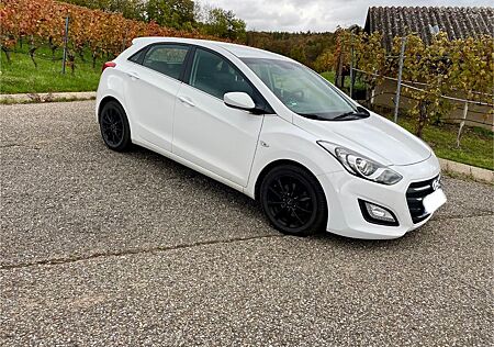 Hyundai i30 blue 1.4 Classic Classic