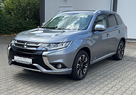 Mitsubishi Outlander PHEV Plus 4WD Navi Kamera $