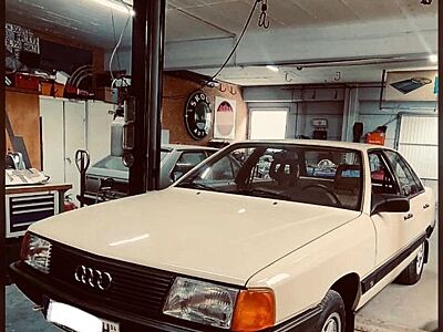 Audi 100 C3 Typ 44 - Oldtimer