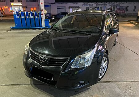 Toyota Avensis Combi Edition 2.2 D-4D Edition