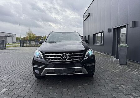 Mercedes-Benz ML 350 CDI , Airmatik,AMG-Line,Leder,16350 Netto