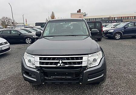 Mitsubishi Pajero 3.2 DI-D Basis / Euro 5 / 7 Sitze / NAVI
