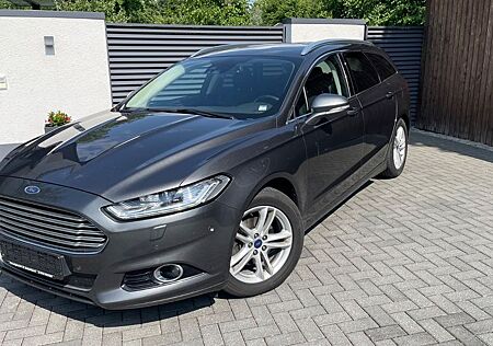 Ford Mondeo Turnier Titanium LED AHK Kamera