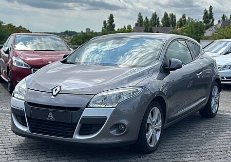 Renault Megane III Coupe Dynamique*TÜV*Neu*6Gang*Navi