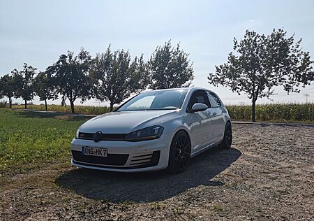 VW Golf Volkswagen 2.0 TSI DSG BMT GTI Performance GTI Per...