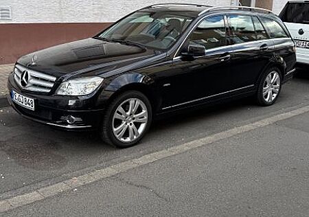 Mercedes-Benz C 180 CGI T BlueEFFICIENCY ELEGANCE Aut. ELE...