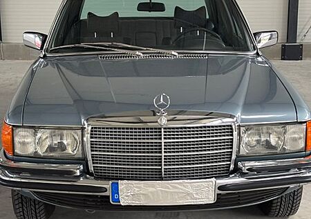 Mercedes-Benz 280 SE