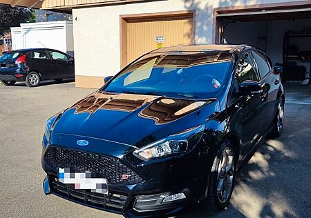 Ford Focus 2.0 EcoBoost ST