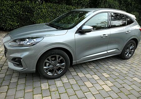 Ford Kuga 1.5 ST-Line X , 5 Jahre Garantie NP 45000€