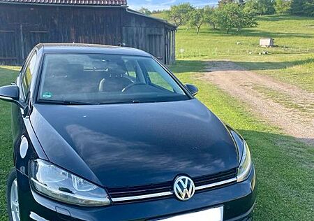 VW Golf Volkswagen 1.0 TSI BMT Trendline Klima Sitzh